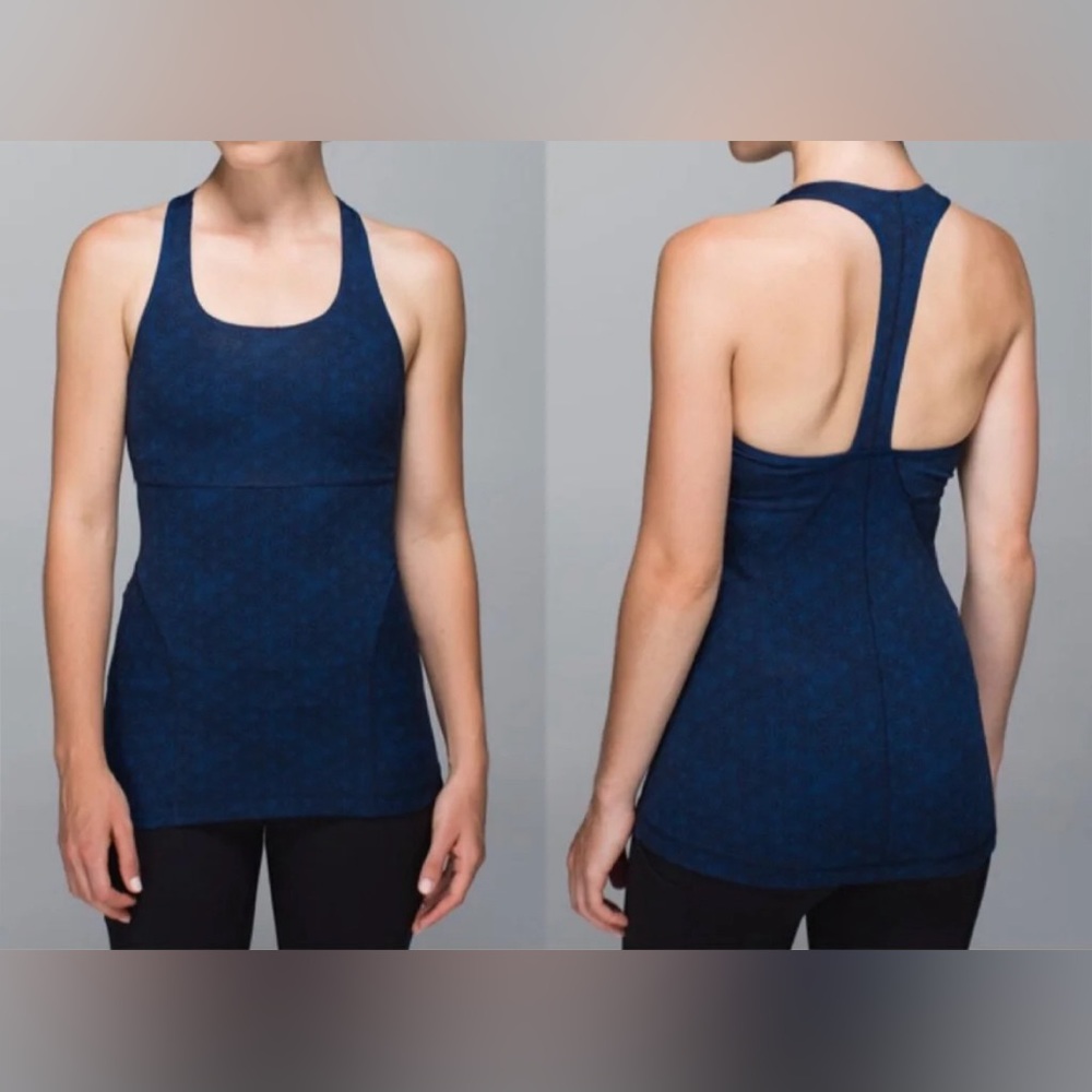 Lululemon. Navy Power Up Tank II. Size 6.